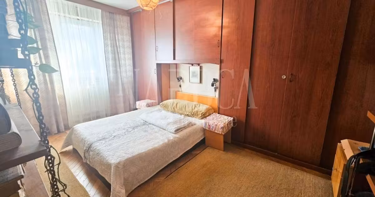Apartament de vânzare cu 4 camere în zona Mănăștur, Cluj-Napoca