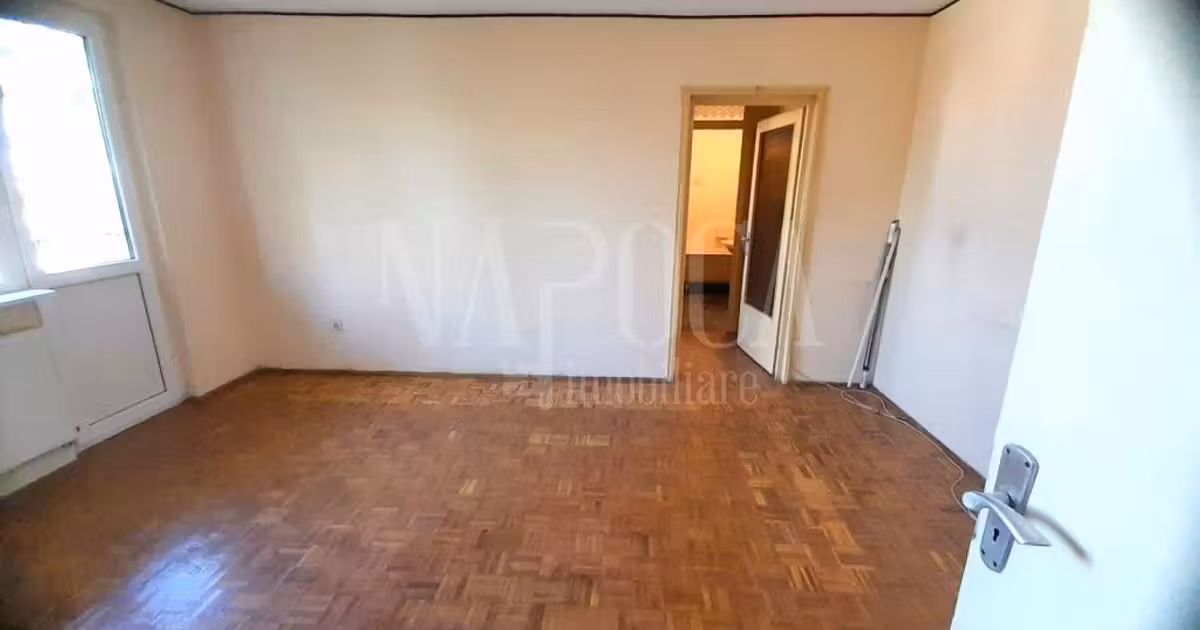 Apartament de vânzare cu 2 camere în zona Rogerius, Oradea