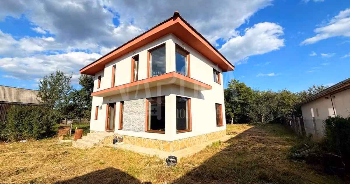 Casă individuală de vânzare cu 4 camere în Gilău