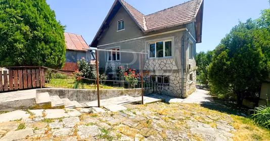 Casă Dâmbul Rotund