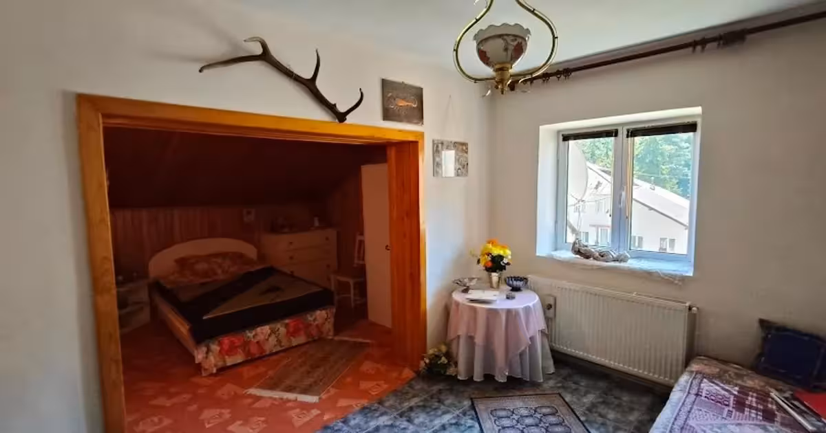 Apartament de vânzare cu 2 camere în Bușteni