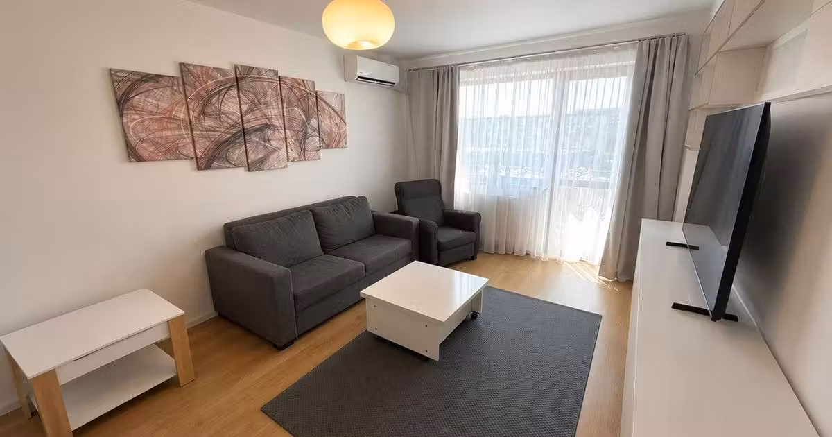 Apartament de vânzare cu 2 camere, mobilat în zona Tractorul, Brașov