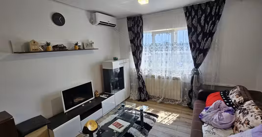 Garsonieră Exterior Est