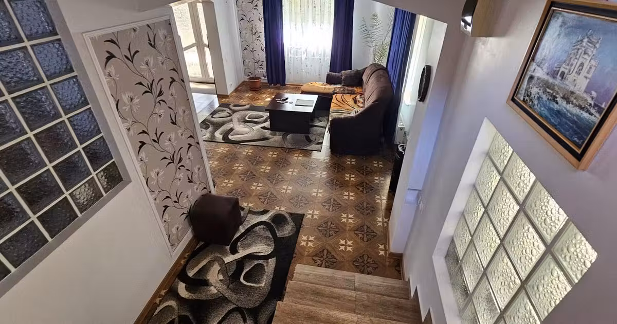 Casă individuală de vânzare cu 4 camere în Valu lui Traian