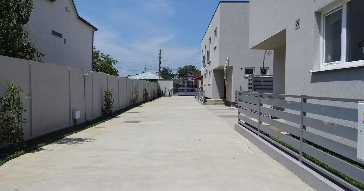 Duplex de vânzare cu 4 camere în Popești-Leordeni