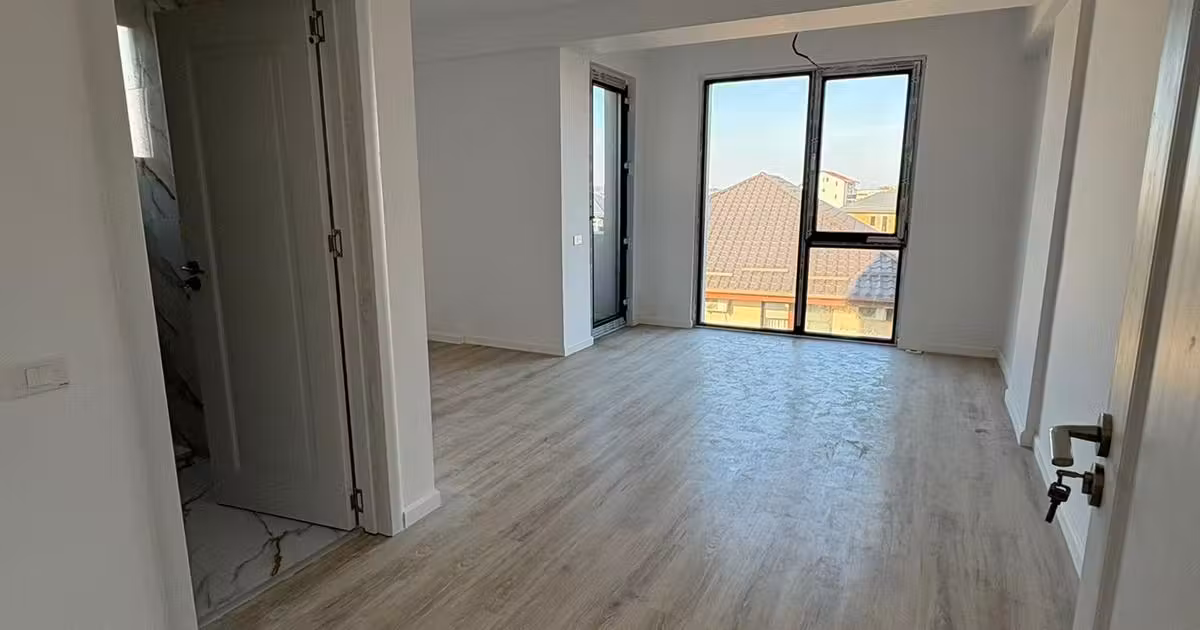 Apartament de vânzare cu 3 camere în Pantelimon