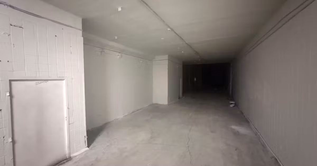 Spațiu industrial de vânzare în Glina