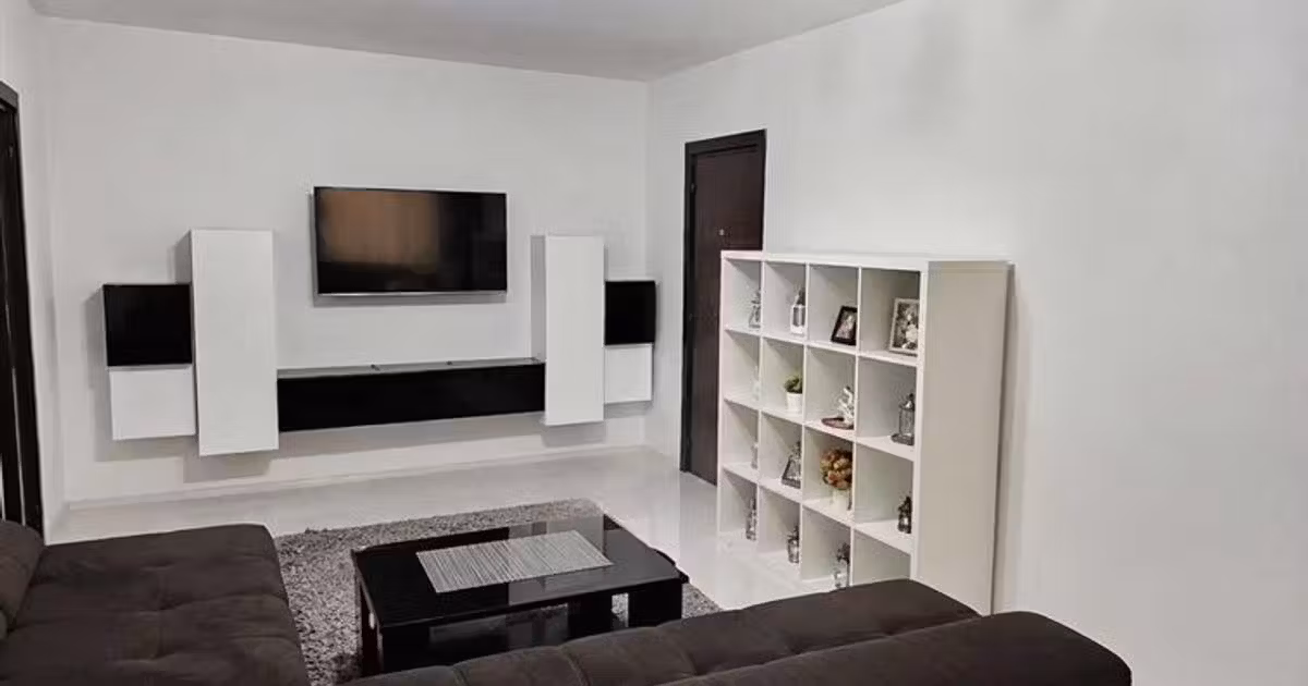 Apartament de vânzare cu 5 camere în zona Titan, Sector 3