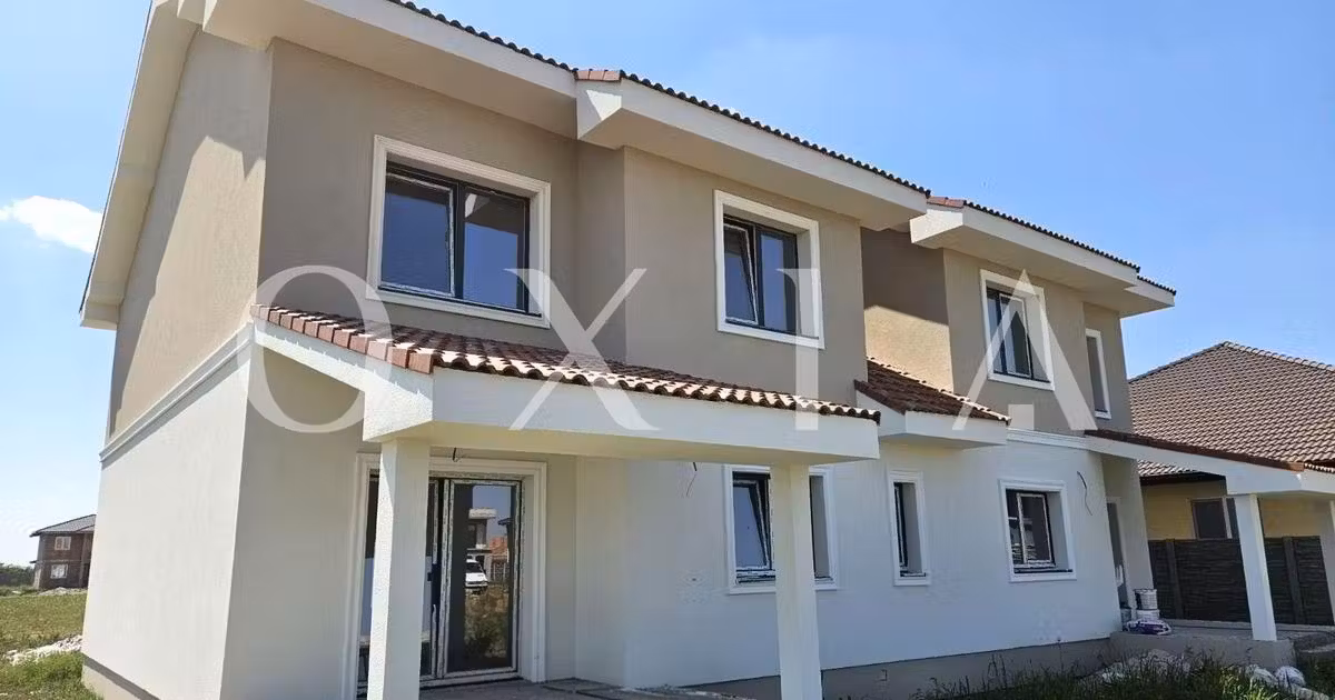 Duplex de vânzare cu 4 camere în Giroc