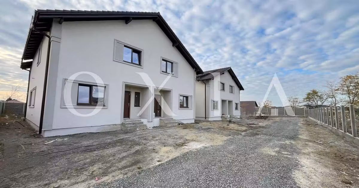 Duplex de vânzare cu 4 camere în Moșnița Veche