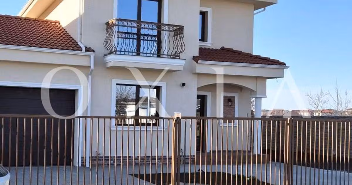 Casă individuală de vânzare cu 4 camere în Dumbrăvița