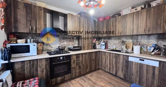 Casă Viișoara
