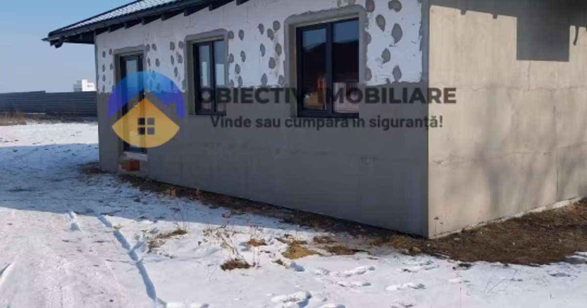 Casă individuală de vânzare cu 3 camere în Dumbrava Roșie