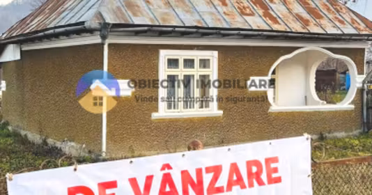 Casă Pângărați