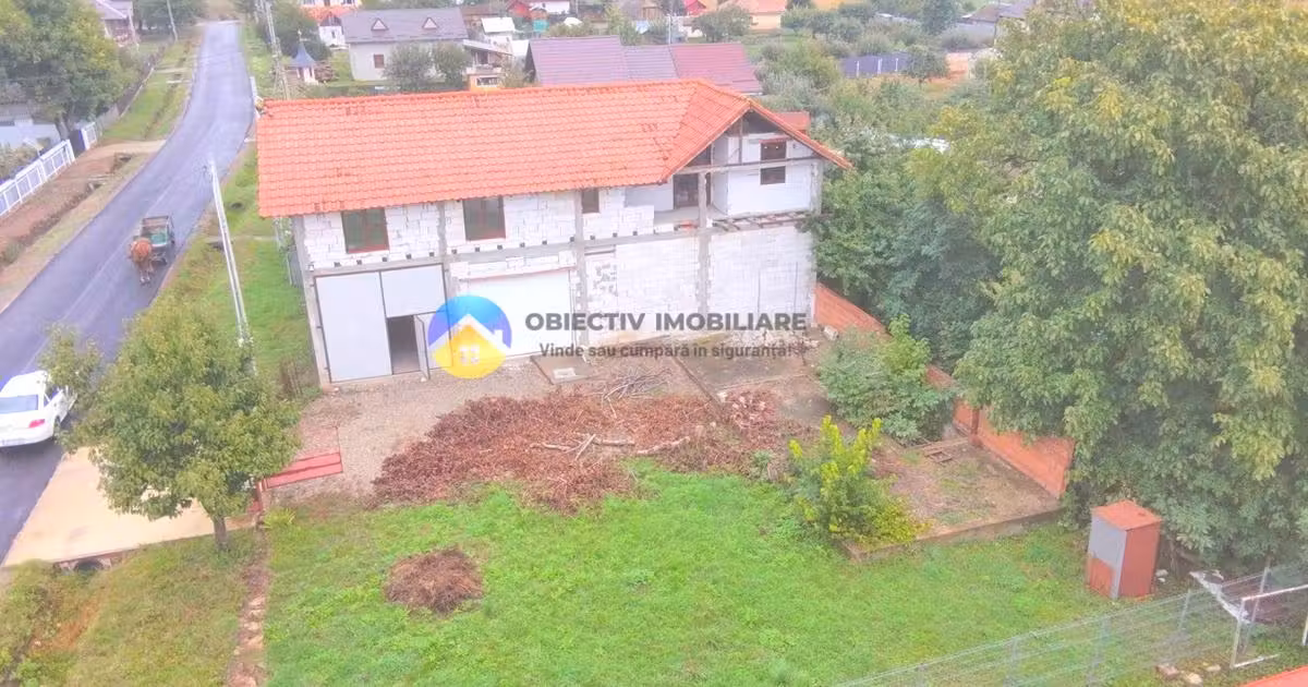 Casă individuală de vânzare cu 4 camere în Girov