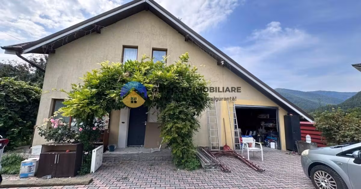 Casă individuală de vânzare cu 2 camere în Preluca