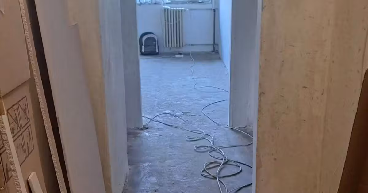 Apartament de vânzare cu 2 camere, mobilat în zona Drumul Taberei, Sector 6