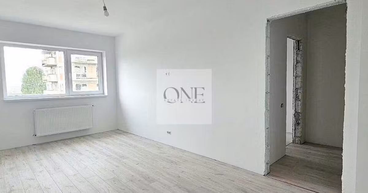Apartament de vânzare cu 2 camere în zona Tractorul, Brașov
