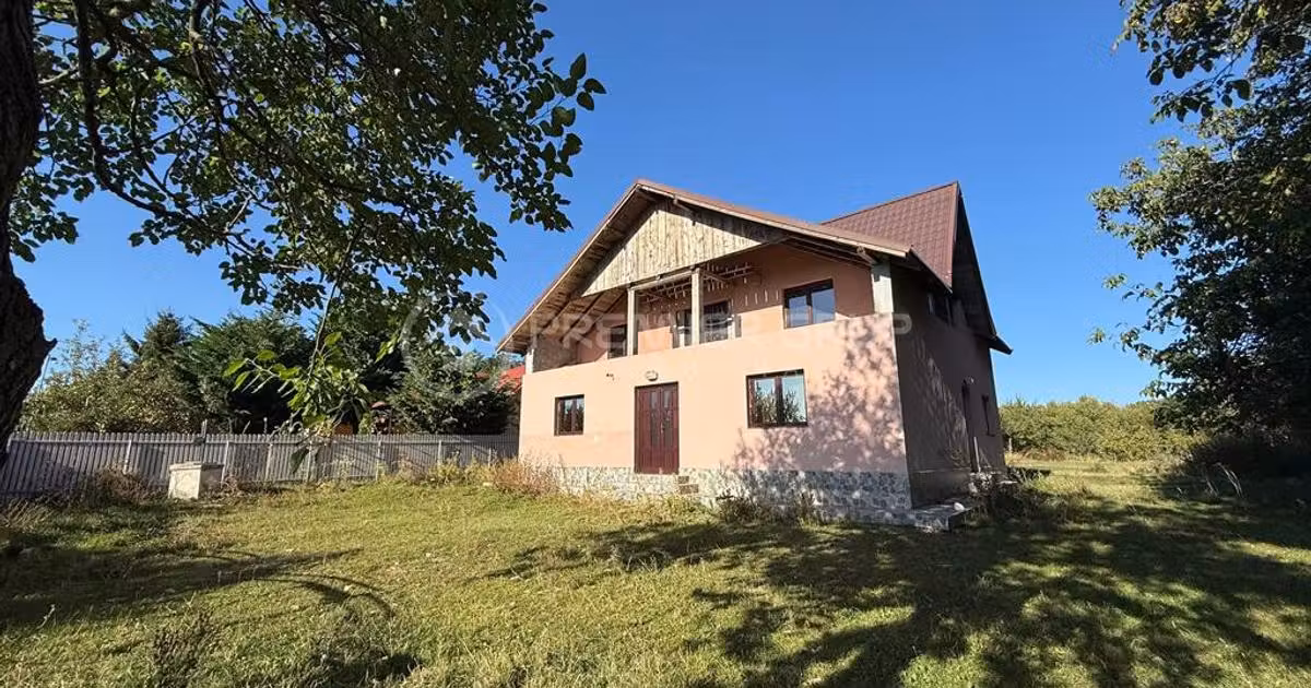 Casă individuală de vânzare cu 5 camere în Mogoșești
