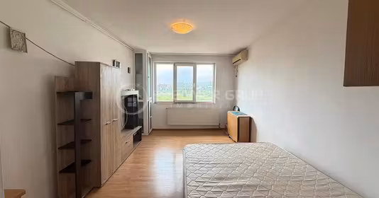 Garsonieră Podu Roș