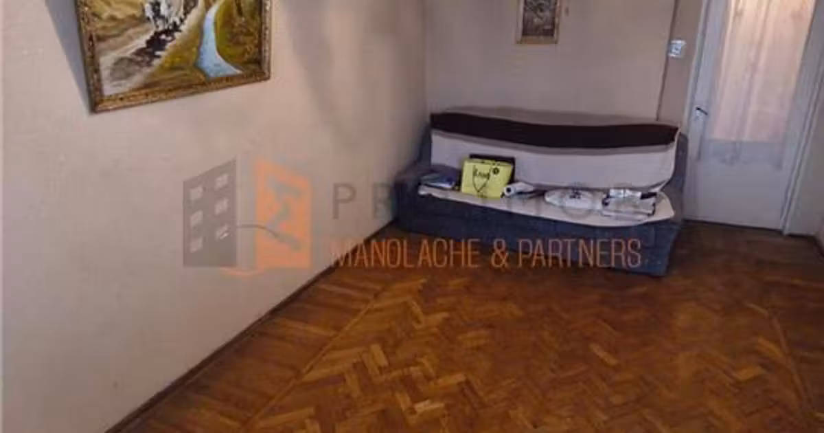 Apartament de vânzare cu 3 camere în zona Micro 3, Buzău