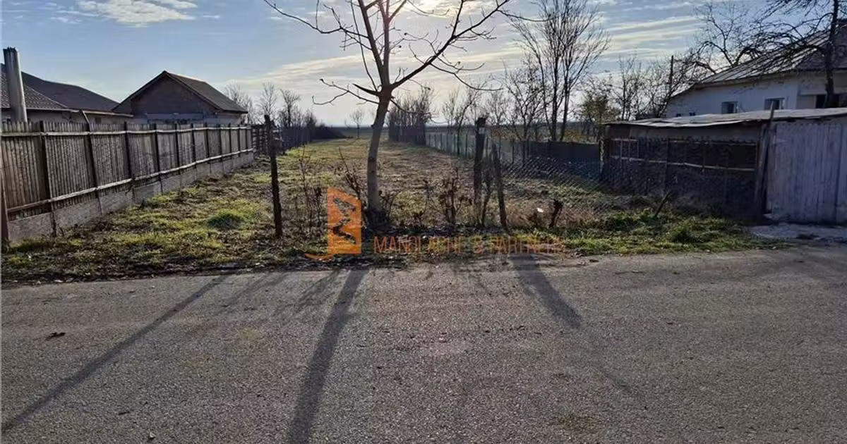 Teren agricol intravilan de vânzare de 879 mp, în Potârnichești