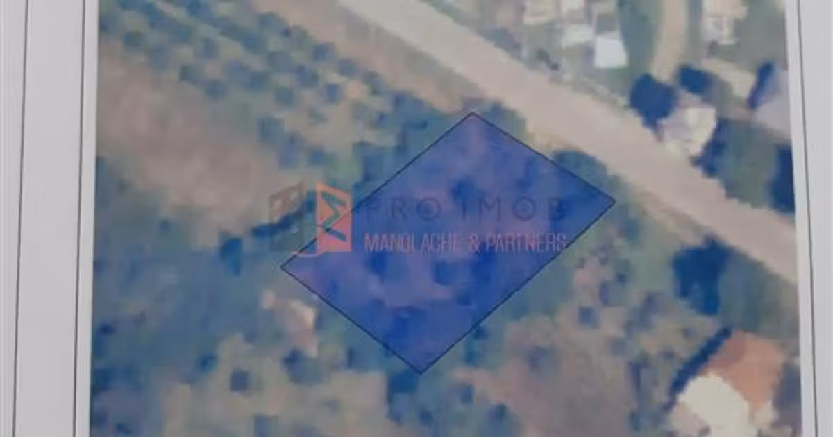 Teren Construcții intravilan de vânzare de 686 mp, în Zărnești