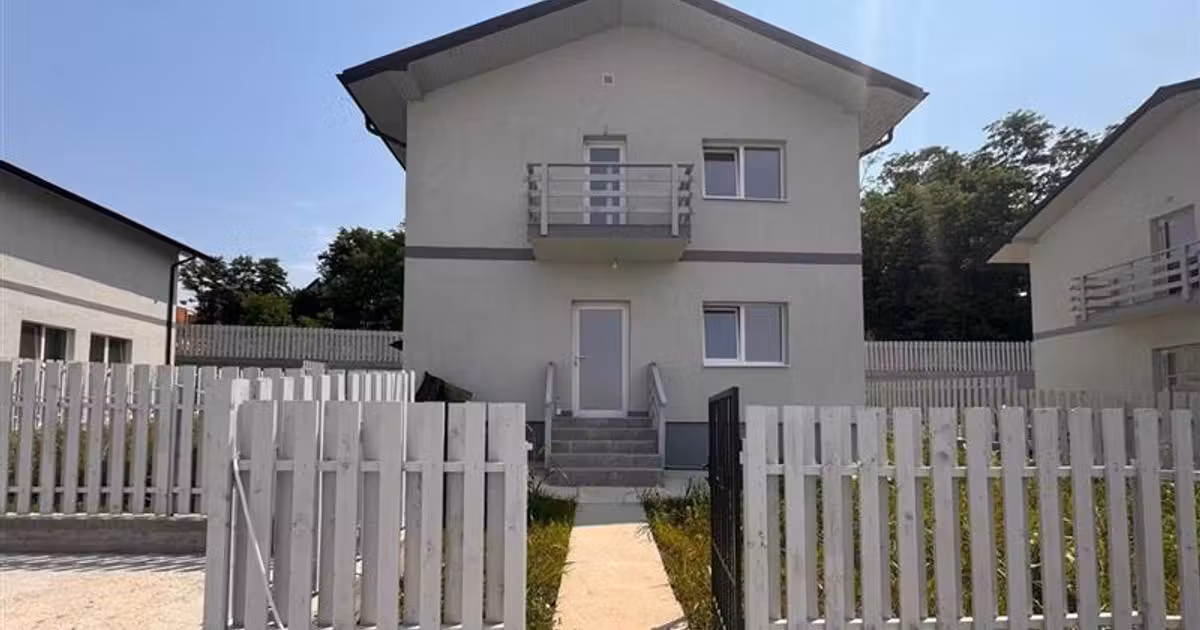Casă individuală de vânzare cu 4 camere în Valea Lupului