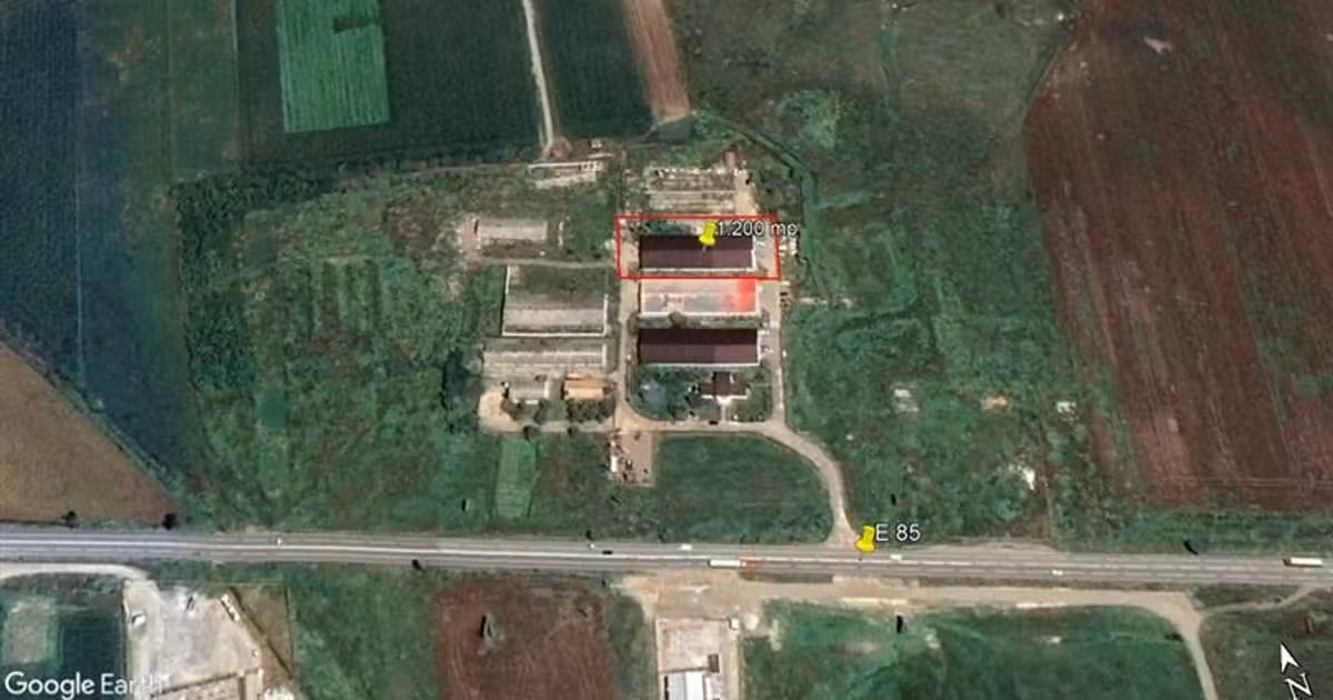Spațiu industrial de vânzare de 1,200 mp, în zona Exterior Vest, Iași