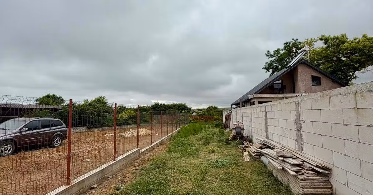 Teren Construcții intravilan de vânzare de 1515 mp, în Corbu