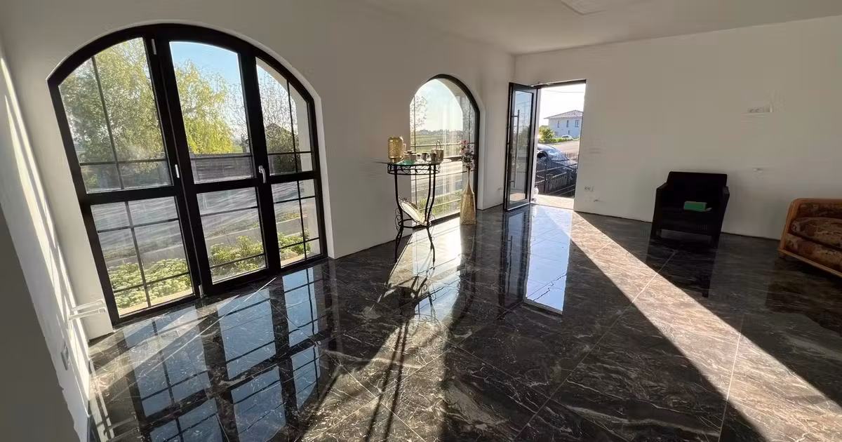 Casă individuală de vânzare cu 4 camere în Rediu