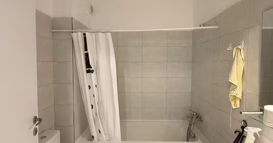 Apartament Militari