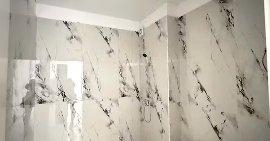Apartament Militari