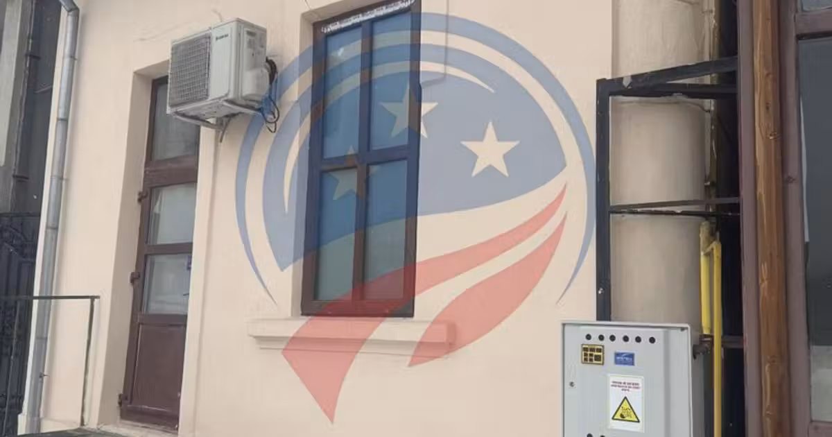 Casă individuală de vânzare cu 3 camere în zona Ultracentral, Craiova