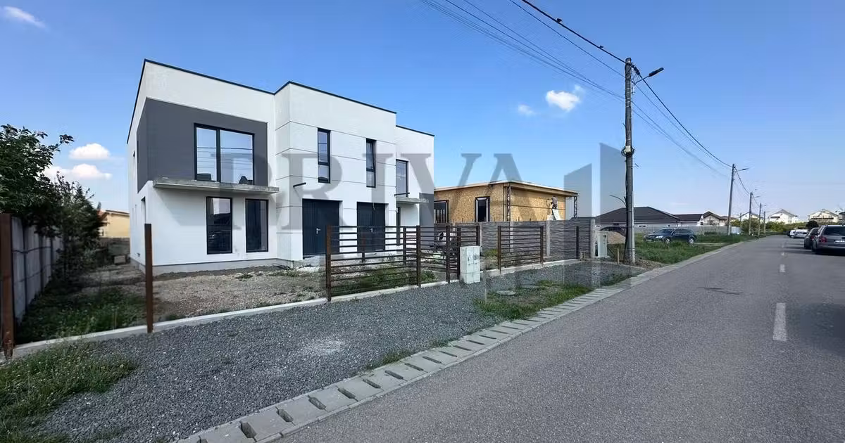 Duplex de vânzare cu 4 camere în Dumbrăvița