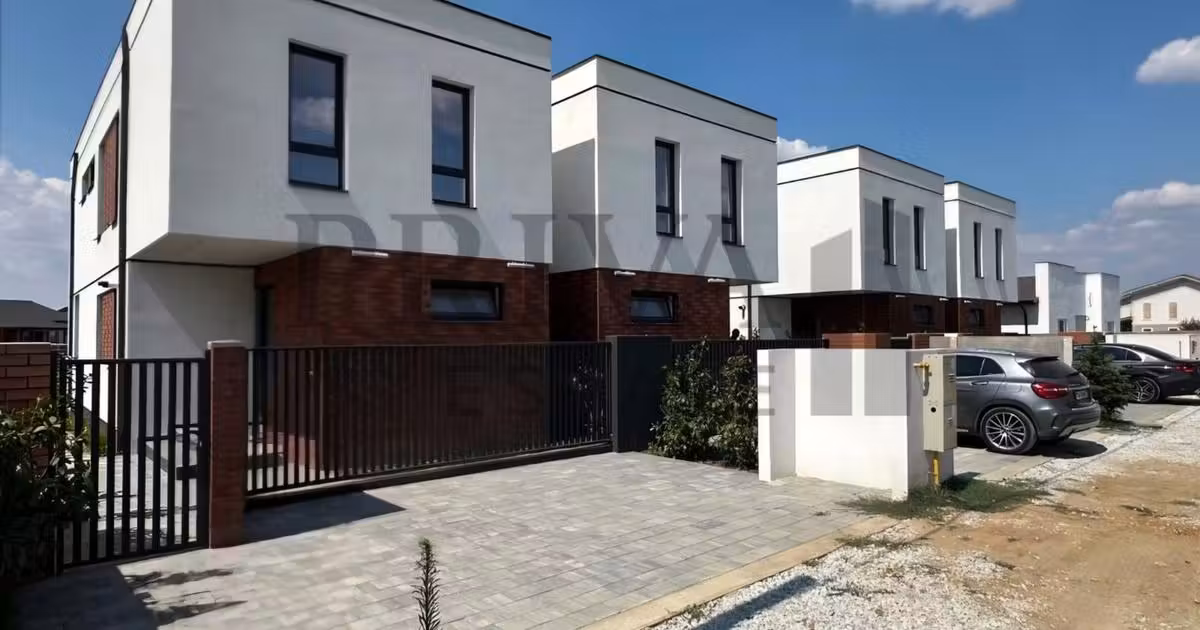 Duplex de vânzare cu 4 camere în Moșnița Nouă