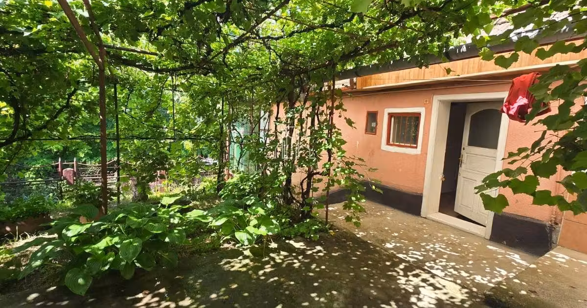 Casă individuală de vânzare cu 2 camere în Sighișoara