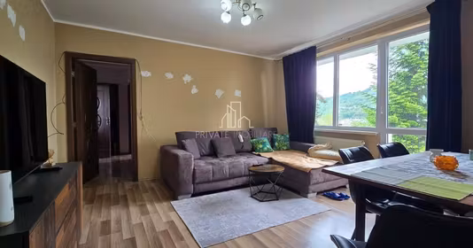 Apartament Est