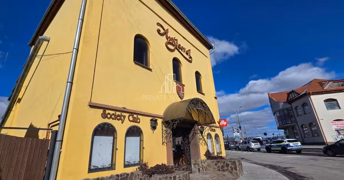 Spațiu comercial de vânzare de 452 mp, în Sighișoara
