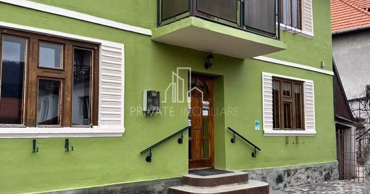 Casă individuală de vânzare cu 5 camere în Sighișoara