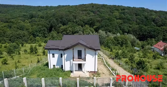 Casă Nord-Est