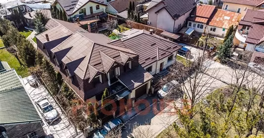 Casă Ultracentral