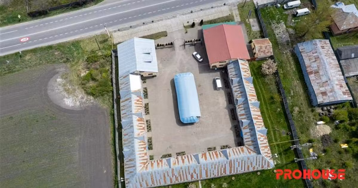 Spațiu comercial de vânzare de 1,113 mp, în zona Exterior Nord, Bacău