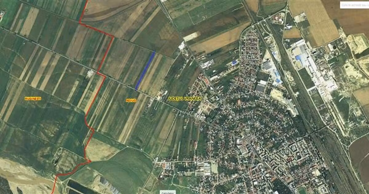 Teren Construcții intravilan de vânzare de 5000 mp, în Adjud
