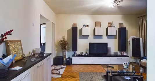 Apartament Micălaca