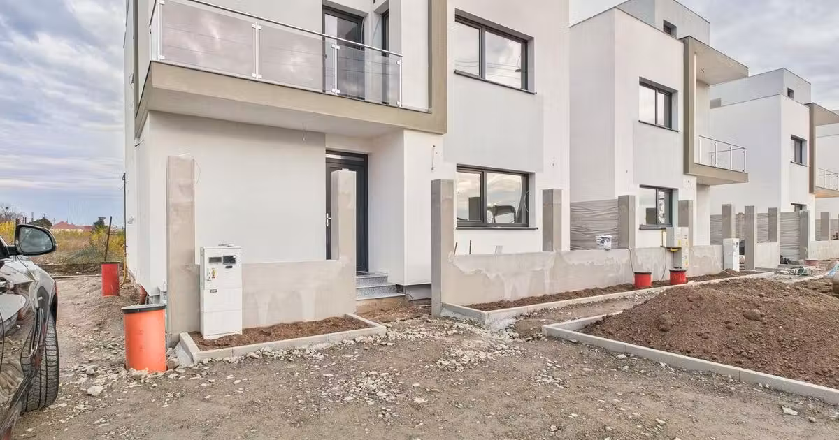 Casă individuală de vânzare cu 4 camere în zona Gai, Arad