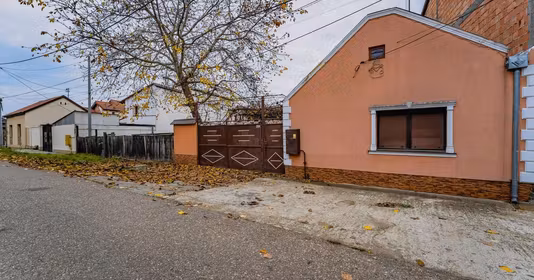 Casă Pârneava
