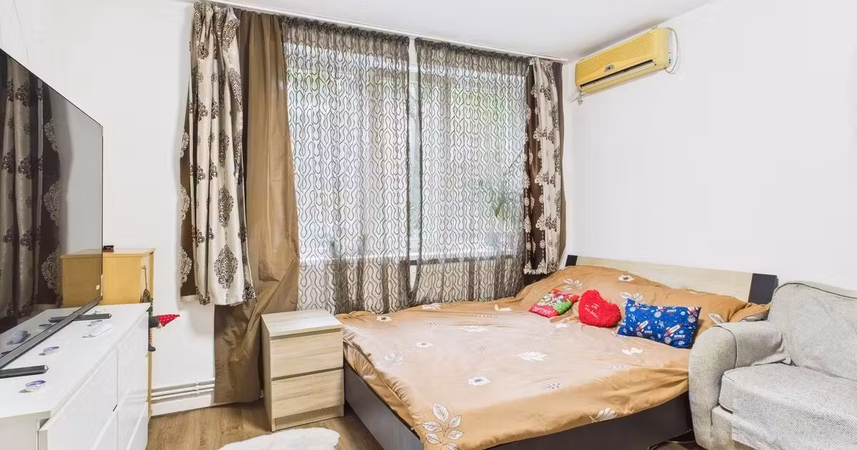 Apartament de vânzare cu 2 camere în zona Podgoria, Arad