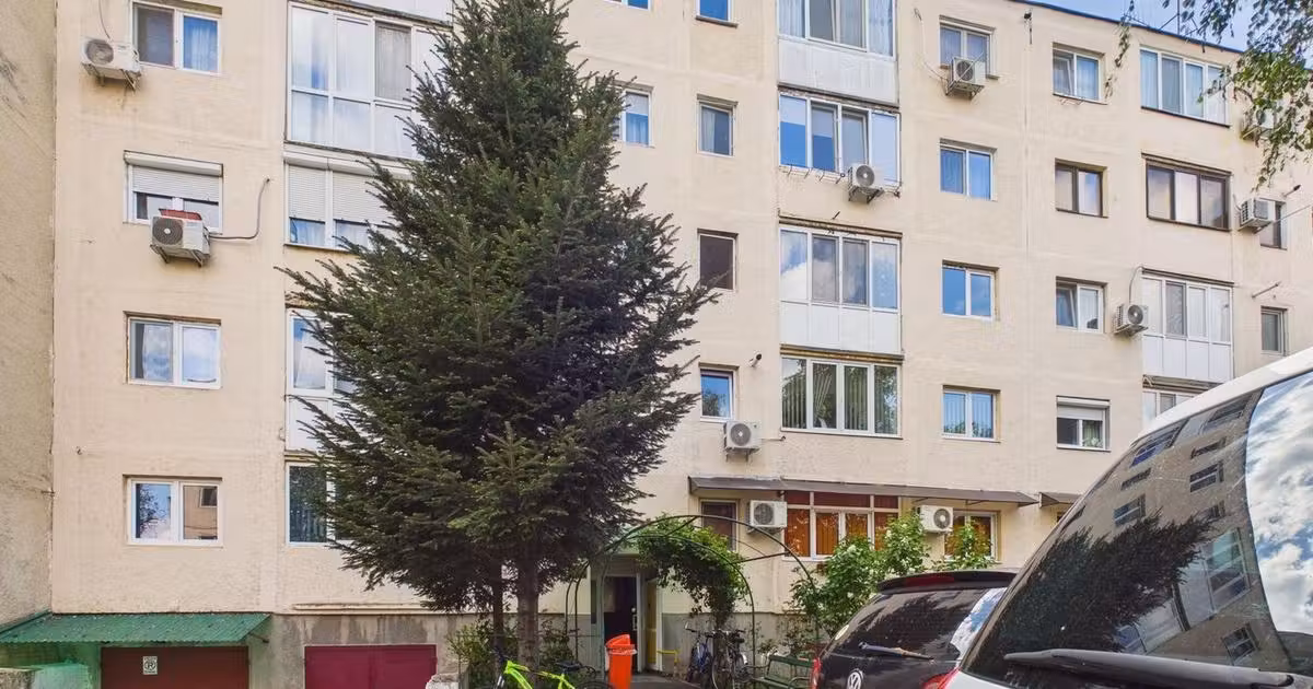 Apartament de vânzare cu 2 camere în zona Aurel Vlaicu, Arad