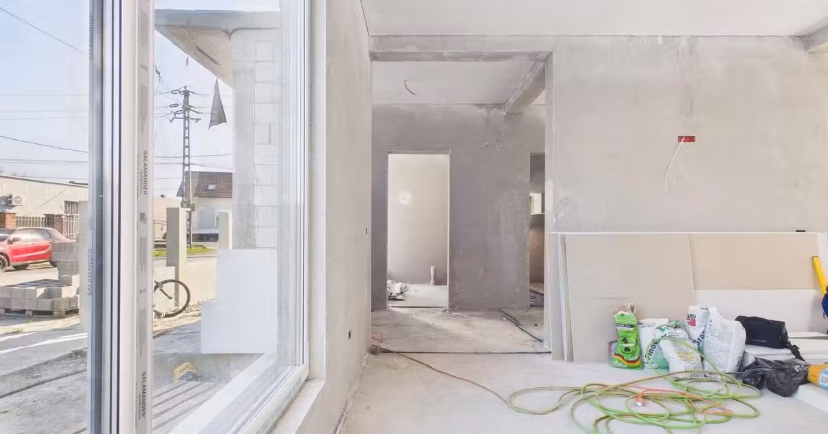 Casă individuală de vânzare cu 6 camere în zona Pârneava, Arad